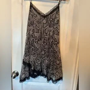 chinese dress ladies Lace-Trim Satin Floral Maxi Dress